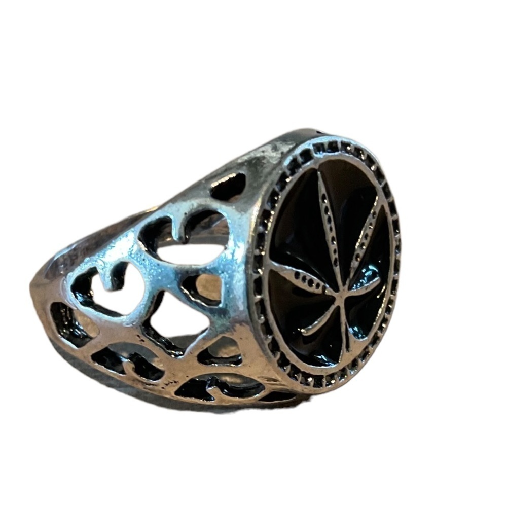 Vintage Style Leaf Decor Silver Tone Size 9 Unisex Ring